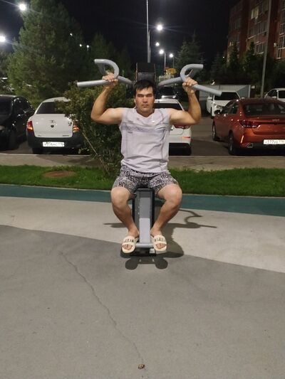  -,   Ali, 29 ,   ,   