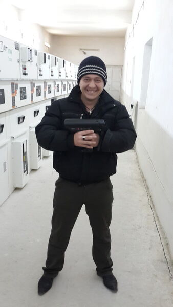  ,   Van, 37 ,   ,   , c 