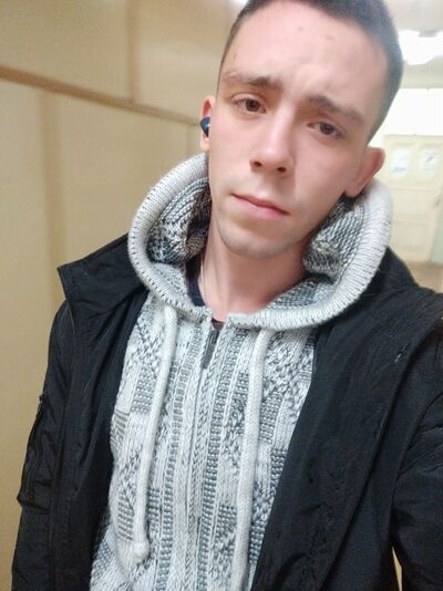  ,   Viktor, 28 ,     , c , 