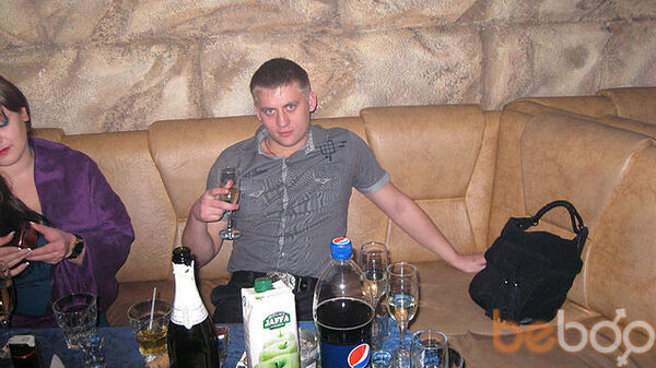  ,   Ruslan, 36 ,   ,   , c 