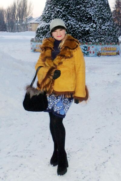  ,   Margarita, 56 ,   c 