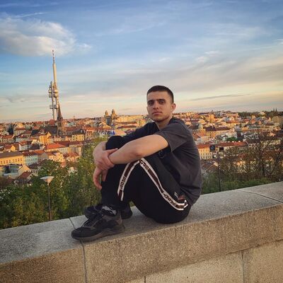  Praha,   Sasha, 24 ,   ,   