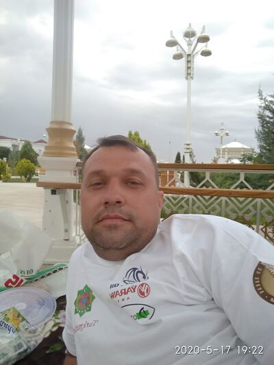  ,   Sergey, 38 ,   