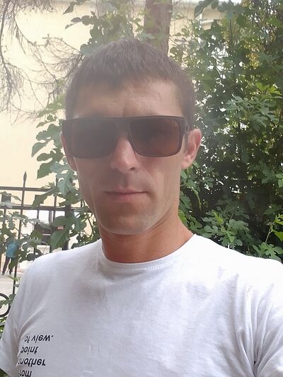 ,   Vais, 37 ,   ,   
