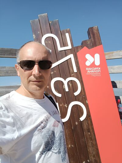  ,   Axel, 45 ,  
