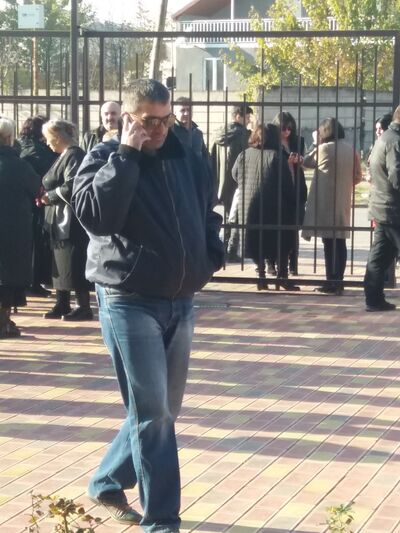  ,   Artur, 48 ,   ,   , c 