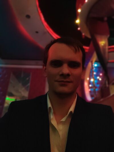 ,   Denis, 32 ,   ,   , c 