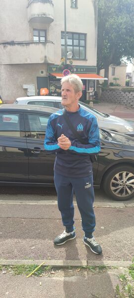 Poissy,   Salut, 42 ,     , c , 