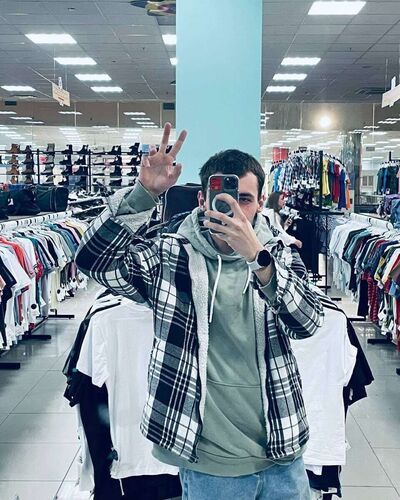  ,   Ilya, 24 ,   ,   , c , 