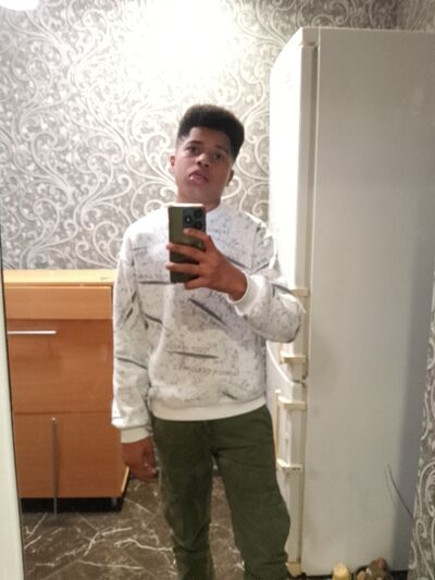  ,   Antuan, 18 ,   ,   