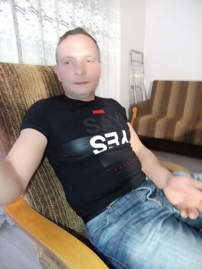  Jaslo,   George, 46 ,   ,   , 