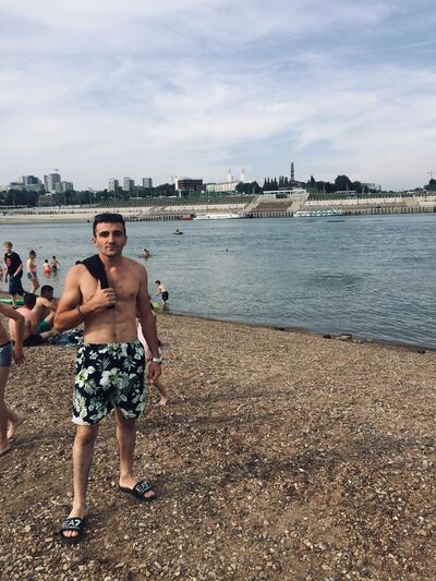  ,   Vardan, 25 ,   ,   , c , 
