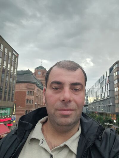  ,   Dato, 42 ,   ,   
