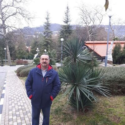  ,   Alexey, 60 ,   