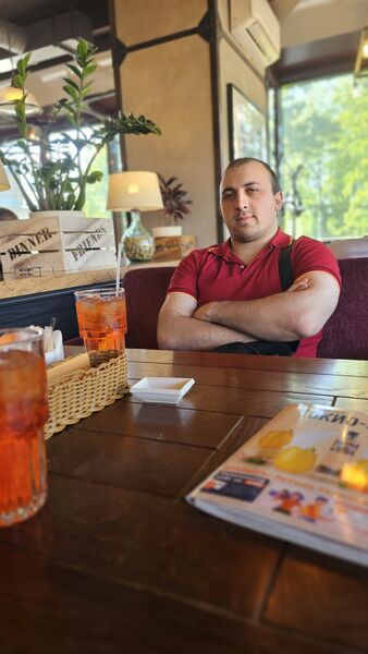  ,   Arsen, 26 ,   ,   