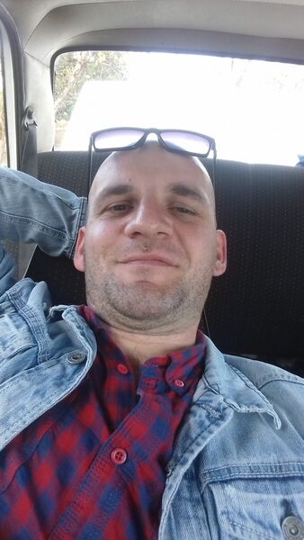  ,   Vito, 41 ,   