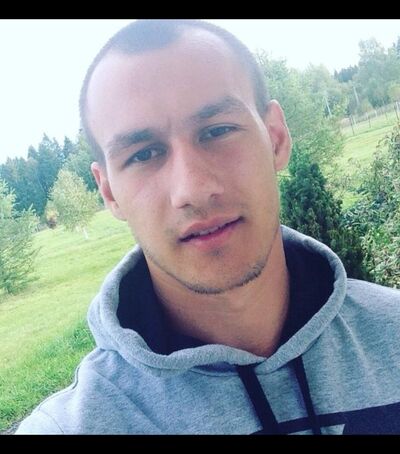  ,   Artem Artem, 32 ,   ,   