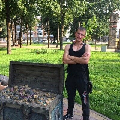  ,   Denis, 30 ,   ,   , c 