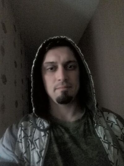  ,   Max, 39 ,  