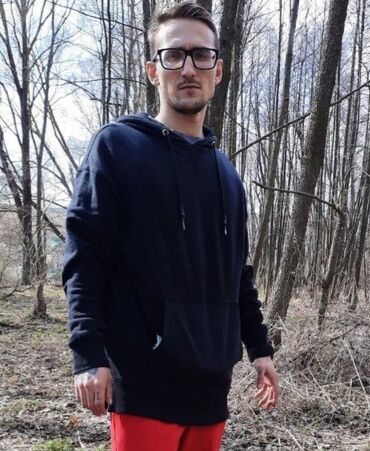  43447030  Alexander, 33 ,    