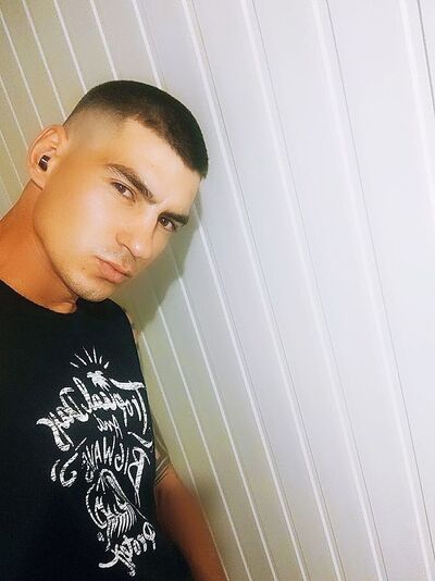  --,   , 33 ,  