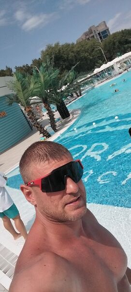  --,   Pavel, 37 ,   ,   , c 