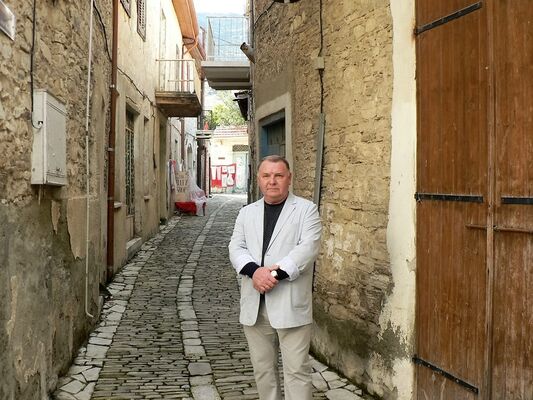  ,   Gudwin, 70 ,   
