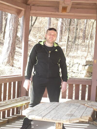  ,   Toli, 47 ,   