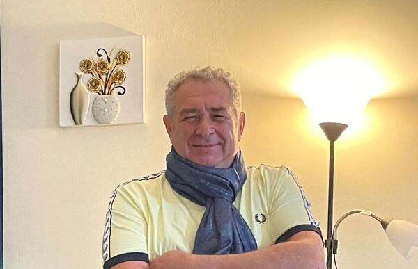  Hollywood,   , 60 ,   ,   