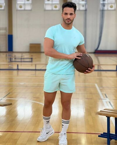  ,   Frank felix, 35 ,   ,   