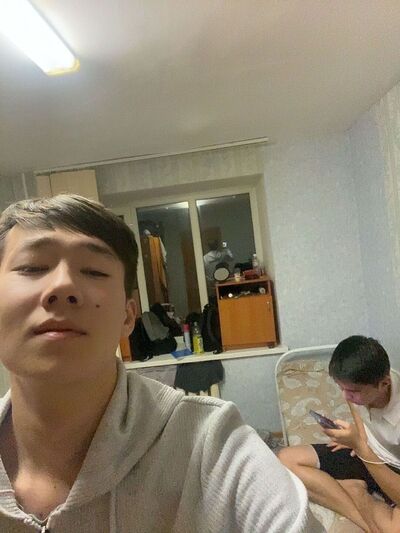  ,   Makhambet, 21 ,   ,   