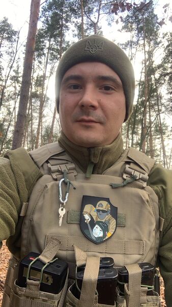  ,   Vitalik, 32 ,  