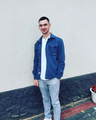  Bolintin Vale,   Jimmy, 24 ,   ,   