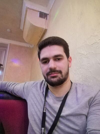  ,   Abbas, 32 ,   ,   , c 