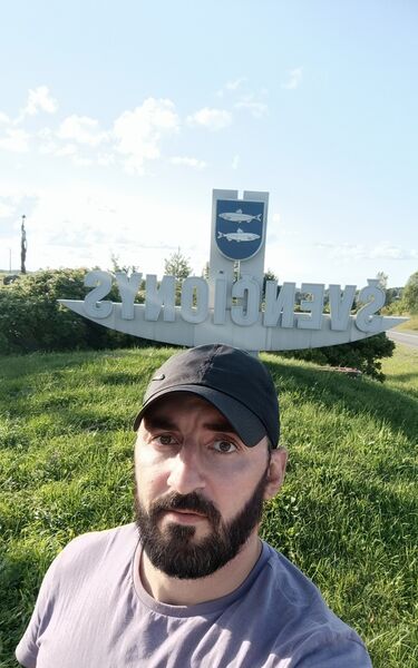  ,   Edgar, 37 ,   ,   
