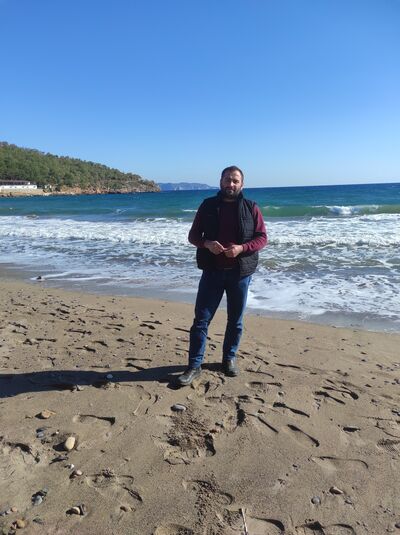  ,   Gani, 41 ,   ,   