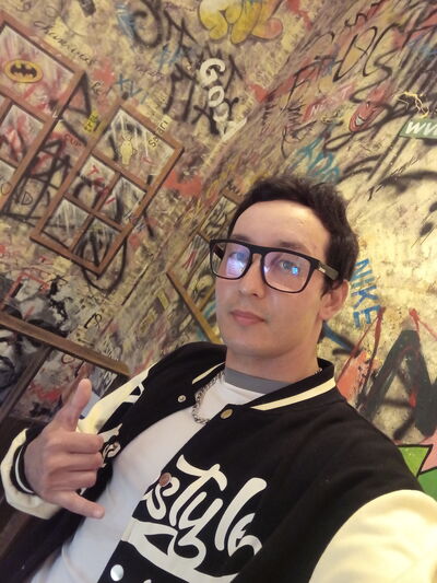  ,   Santi, 39 ,   ,   