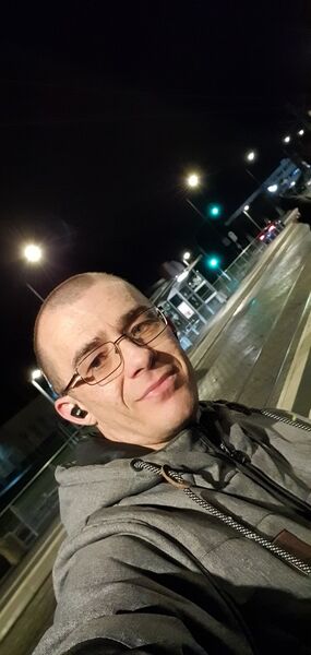  Halle,   Viktor, 39 ,   ,   , c 