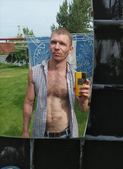  ,   Alexander, 32 ,   ,   , 