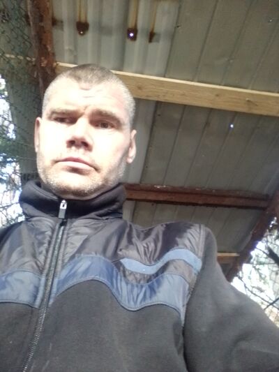  ,   Nik, 43 ,   ,   