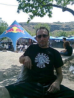  ,   Kapexs, 48 ,  