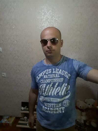  ,   Ruslan, 36 ,   ,   , c 