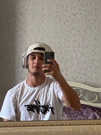  deleted,   Maga, 24 ,   ,   