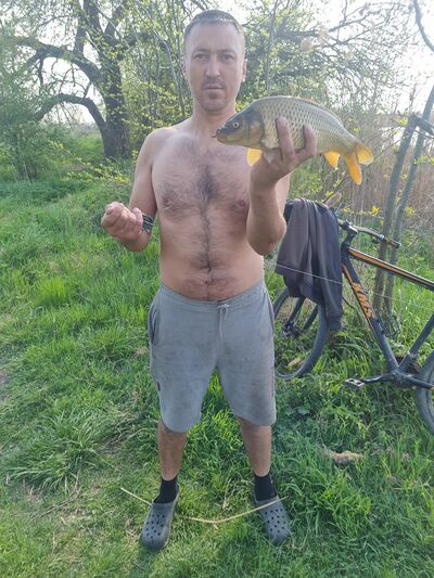  ,   Aleksei, 37 ,  