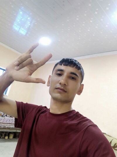  ,   Ilya, 25 ,   ,   , c 