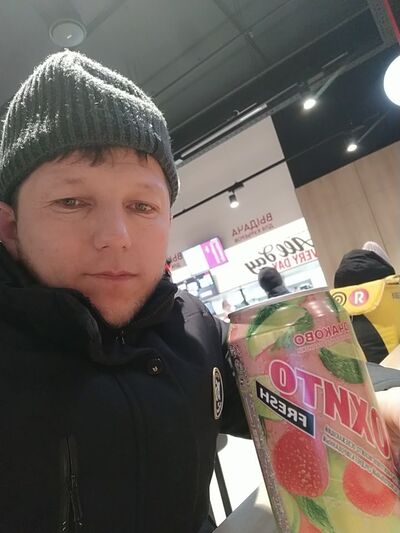  ,   Qobiljon, 37 ,   ,   