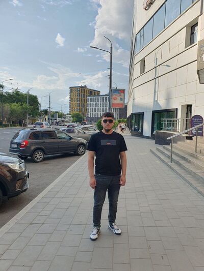  ,   Foziljon, 23 ,   ,   