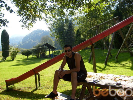  ,   Zuzi, 47 ,   