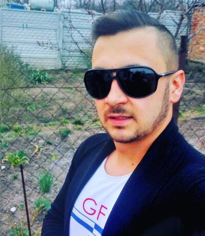  ,   Alexander, 32 ,   ,   , c 