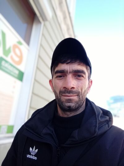  ,   Alik, 39 ,   ,   